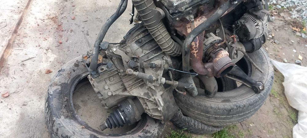 Se vinde cutie de viteza plus turbina ! Mercedes vito