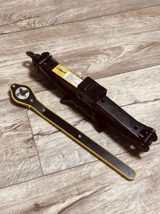 Данкрат 2 тонный мощный с тришоткой