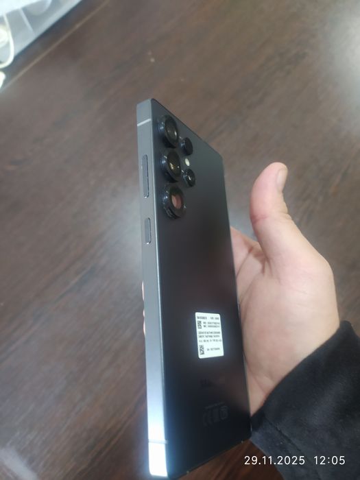 Самсунг S 25 ultra срочно сотилади холати идеал