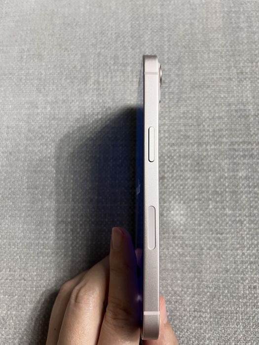 IPhone 13 в отличном состоянии