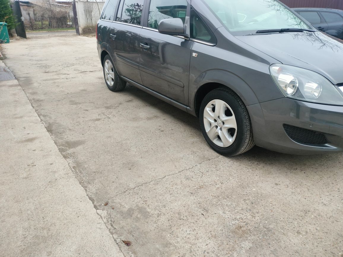 Opel Zafira 1.6 benzina euro 5