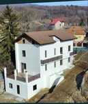 Casa Bujoreni 7km de Rm Valcea, pretabila pensiune 9 camere