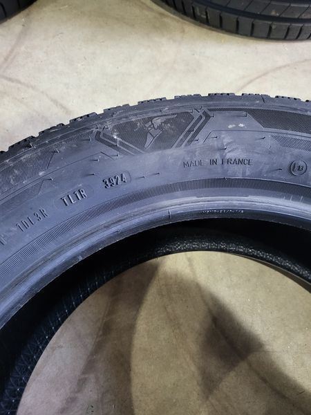 215/55/17 GOODYEAR 4бр
