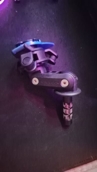 Quadlock prindere jug + vibration dampener + surub m22 x 1.0mm