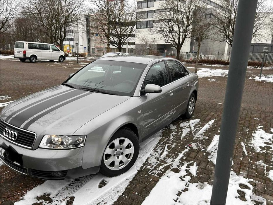 Vand audi a4 pt detalii sunati la nr de telefon