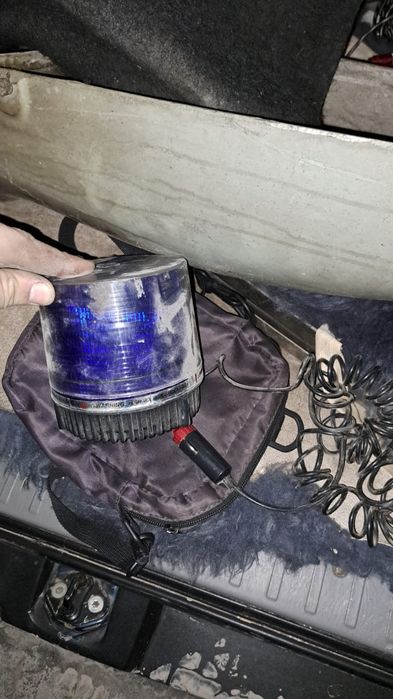 Продам мигалку от прикуривателя рабочая