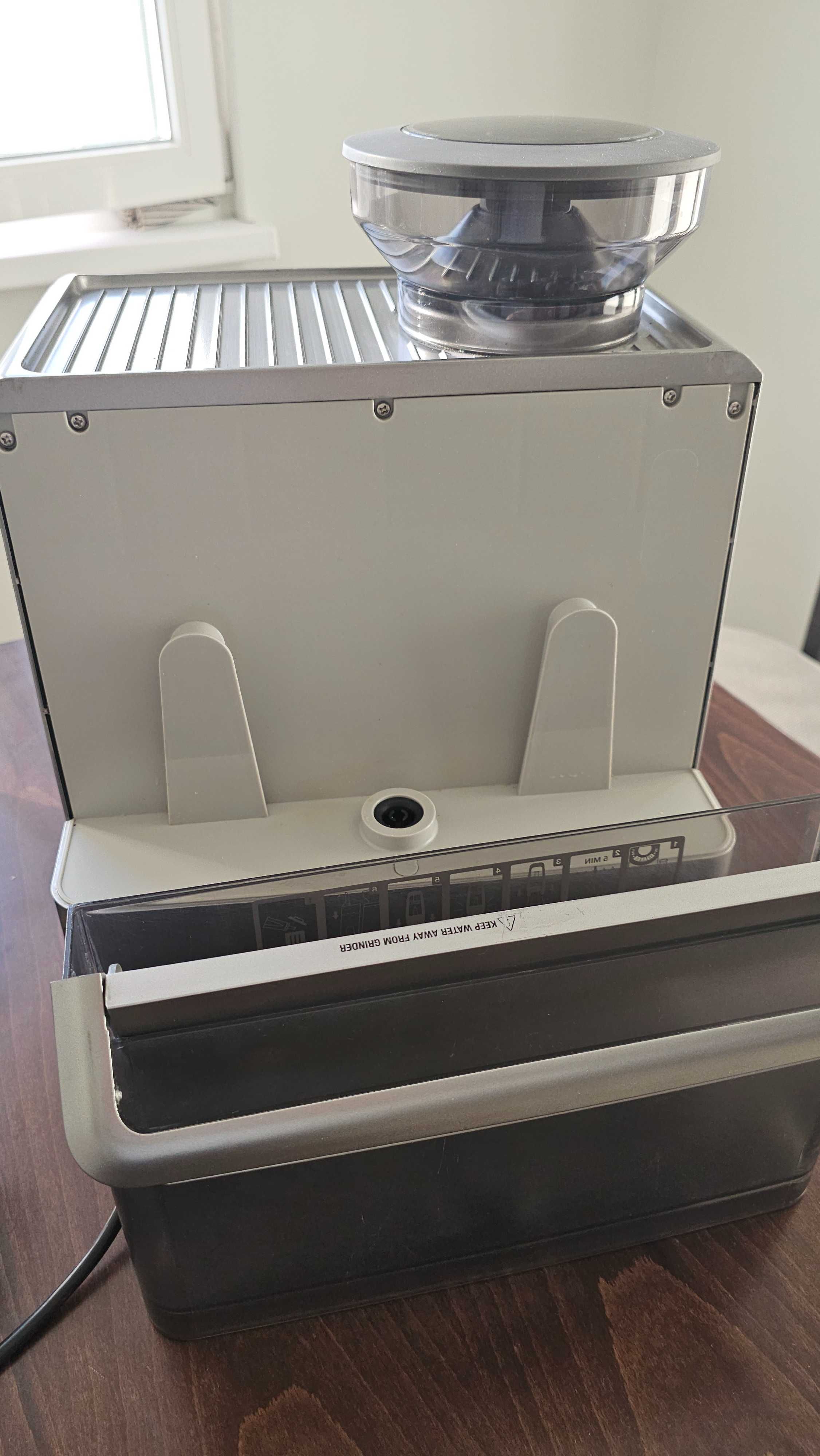 Кафемашина SAGE SES880BSS Barista Touch
