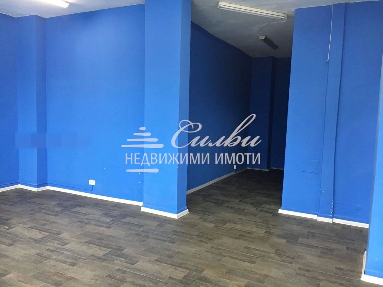 Дава се под наем Магазин в Шумен, Център - 100 кв.м за 612 € - Снимка #2