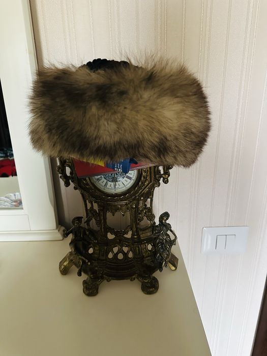 Caciula eleganta , de dama din astrahan si blana naturala