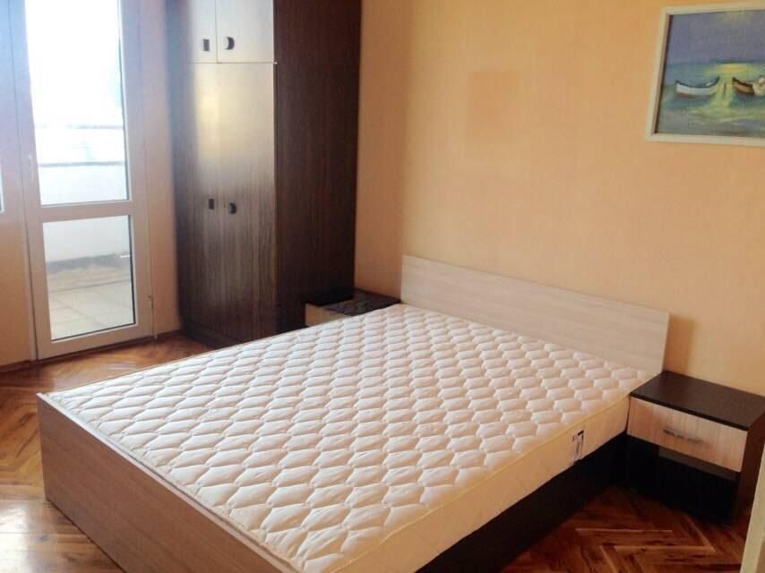 Дава се под наем Тристаен апартамент в Бургас, Братя Миладинови - 90 кв.м за 510 € - Снимка #3