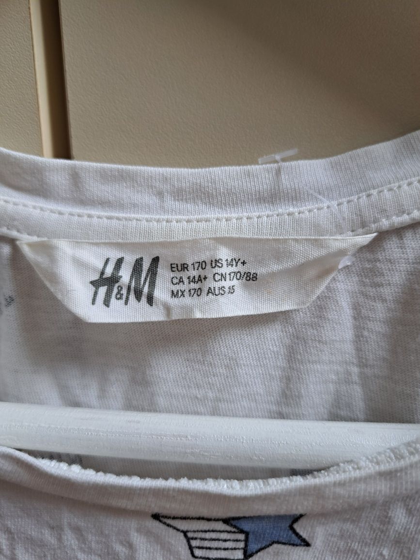 Tricou H&M fete 14 ani