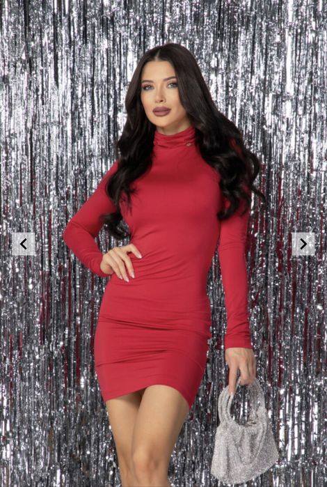 Къса рокля на Алеса