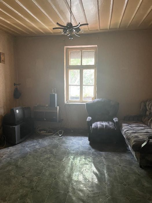 Етаж от къща за продажба в ж.к. Банишора