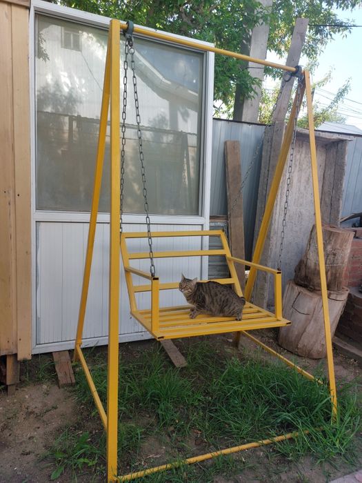 Продам  качели новый