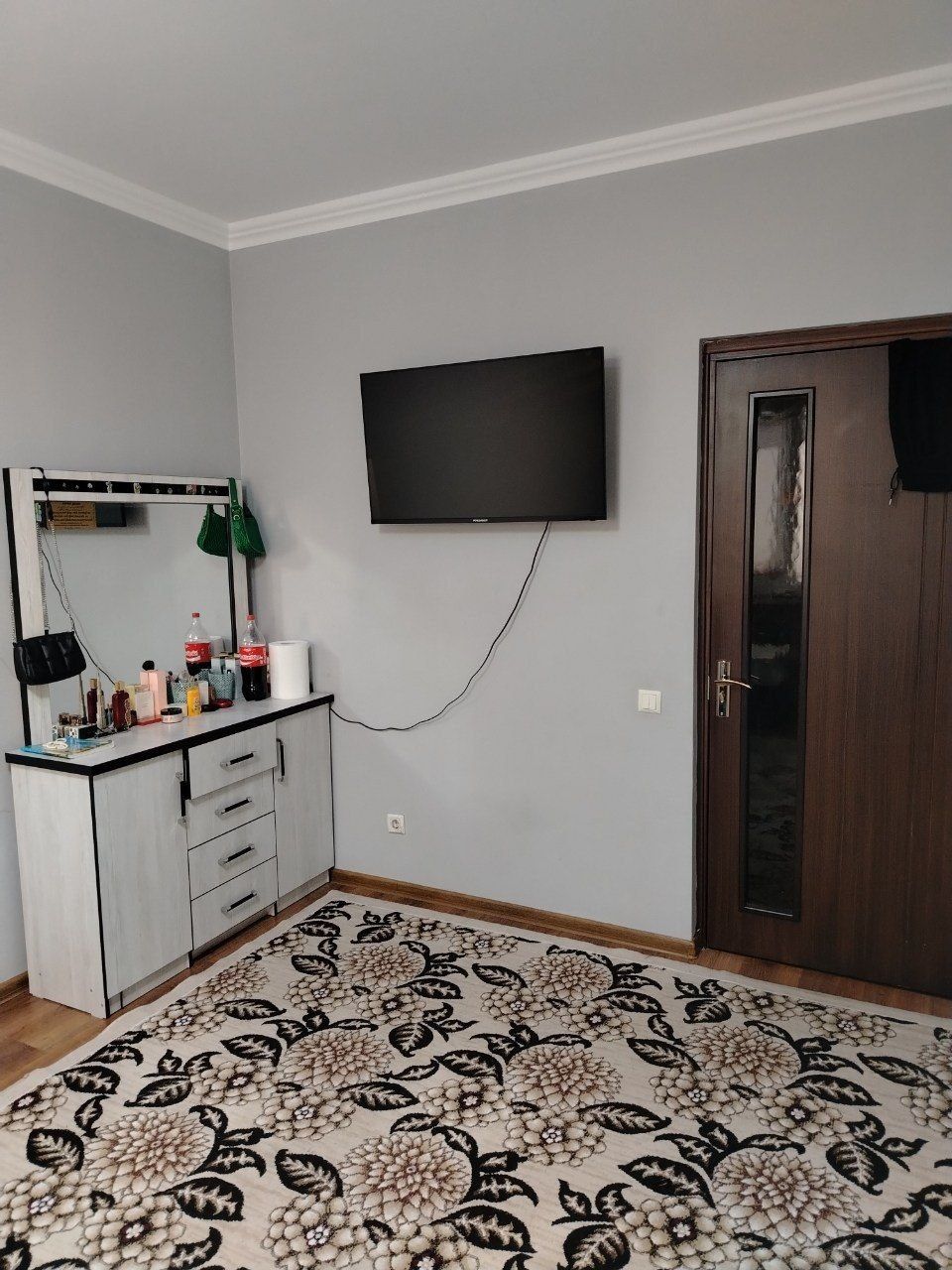 Choshtepada 1*2 qilingan sotiladi srochni 40000 ming