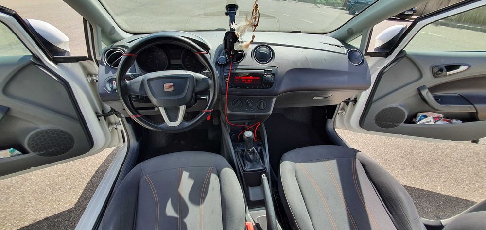 Seat Ibiza 2011 2012/ 167.700 km – Preț 4.990 € neg