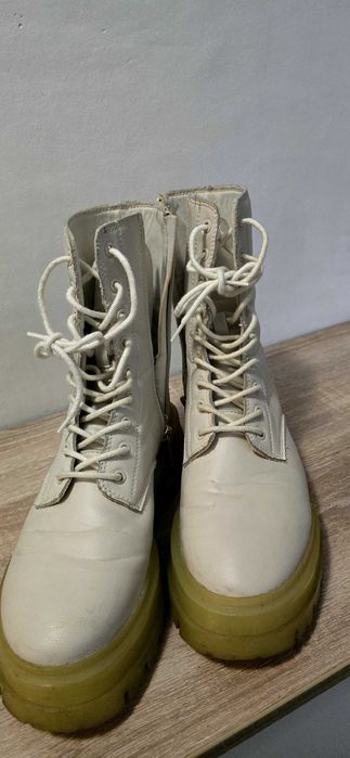 Bocanci Stradivarius 37
