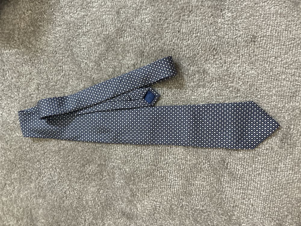 Новый галстук фирменный 50.000