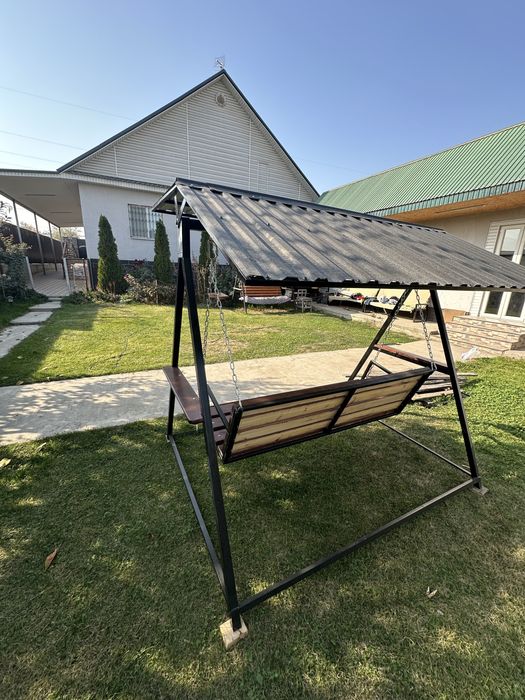 качели новые продаю