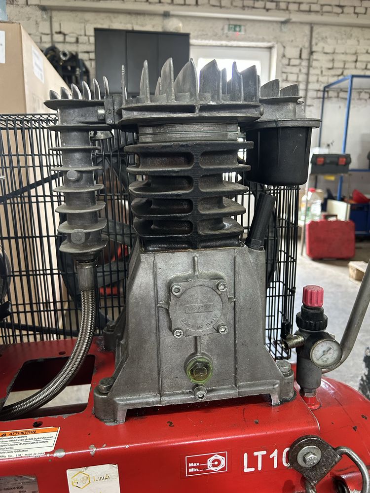 Compresor pe piston motor pe benzina