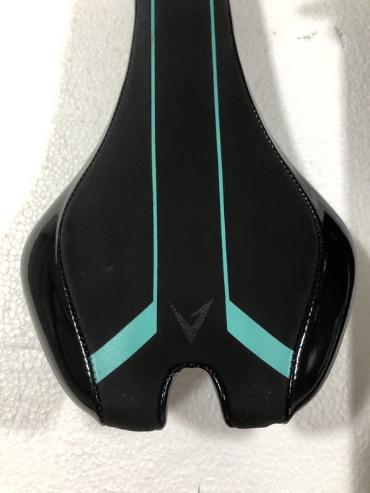 ЧИСТО НОВИ Седалалка Velomann + колче Velomann