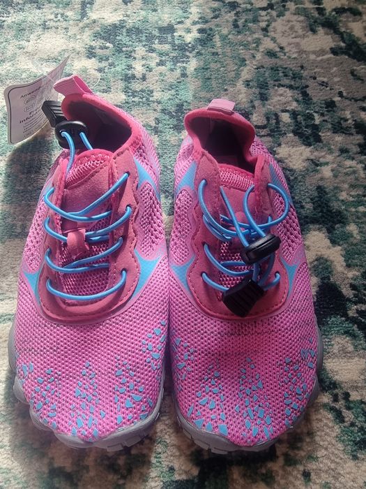 Lot adidasi watershoes , barefoot, 167 bucati