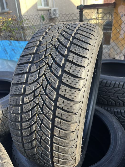 4бр Зимни гуми 225/45/17 Esa Tecar   НОВИ