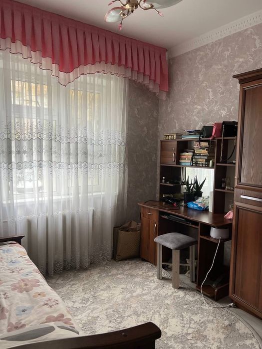 Продаётся 4х комнатная квартира с хорошим ремонтом на Куйлюк 5 массиве