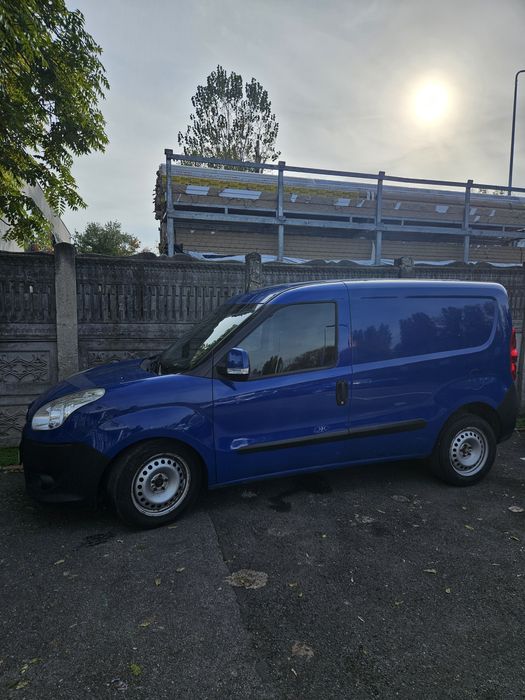 Vand fiat doblo 1.3 , 2015, 156.300km, autoutilitara
