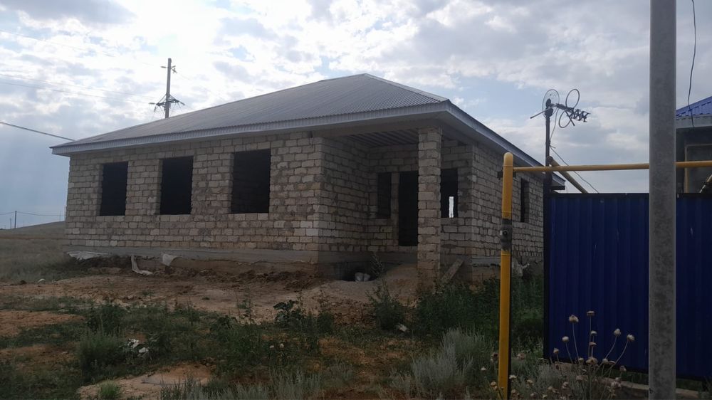 Продам дом не достройыный Сазда2 участок 336 возле трассы из ракушняка