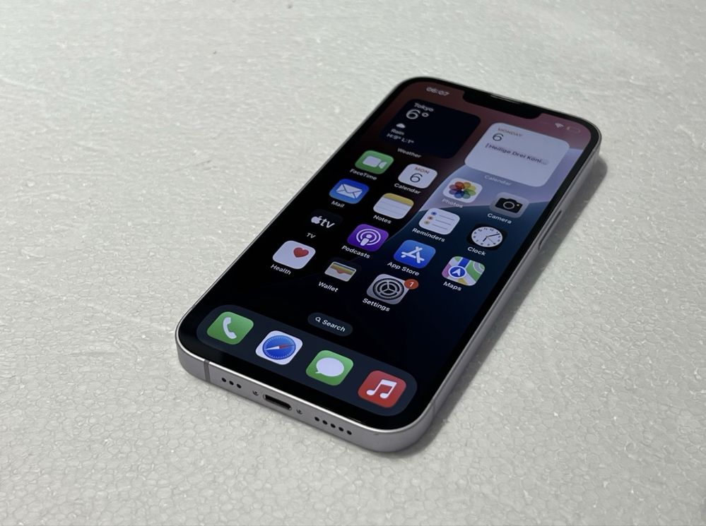 iPhone 14 purple