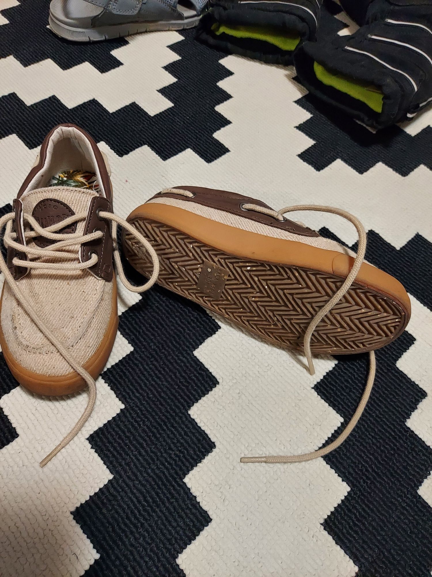 Pantofi/adidași baieti Zara, marime 30