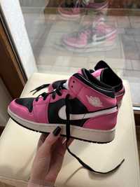 Air Jordan 1 Mid pink