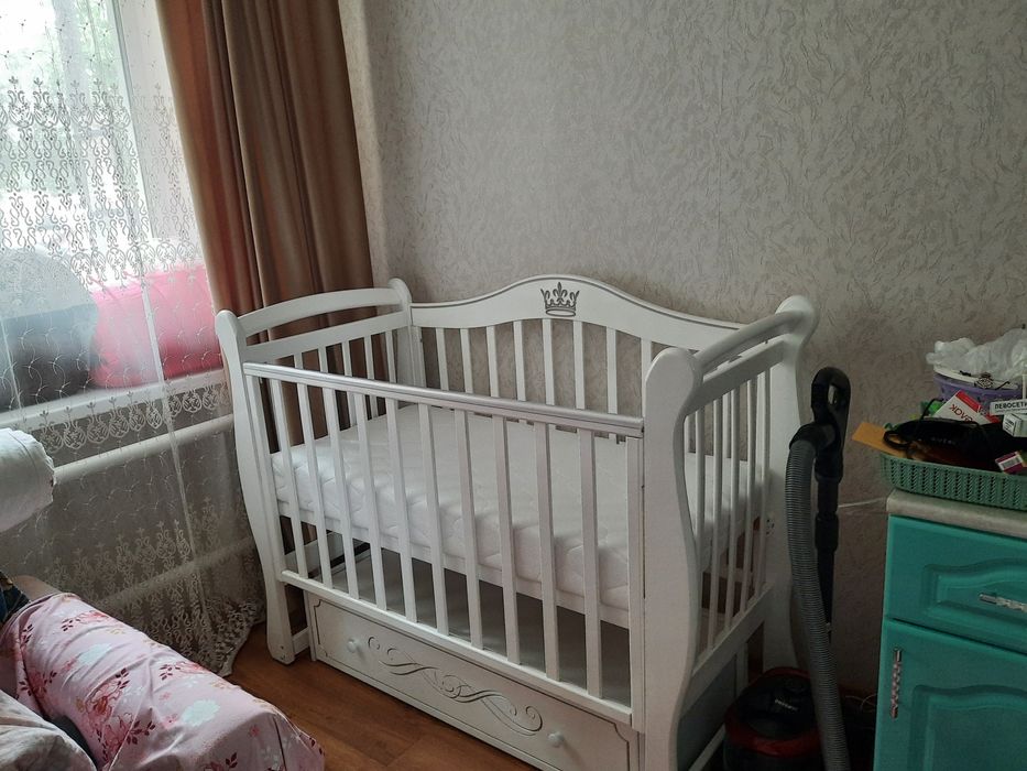 Продаётся детская кроватка