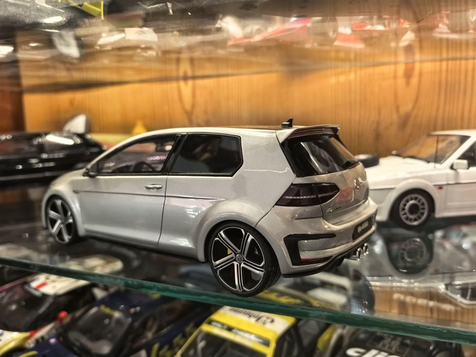 Volkswagen GOLF 7 r400