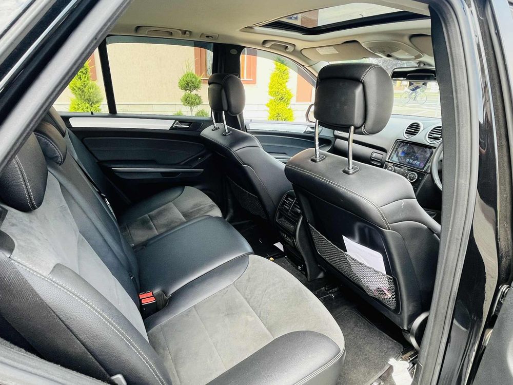 Vand mercedes ml350 pachet amg an 2010