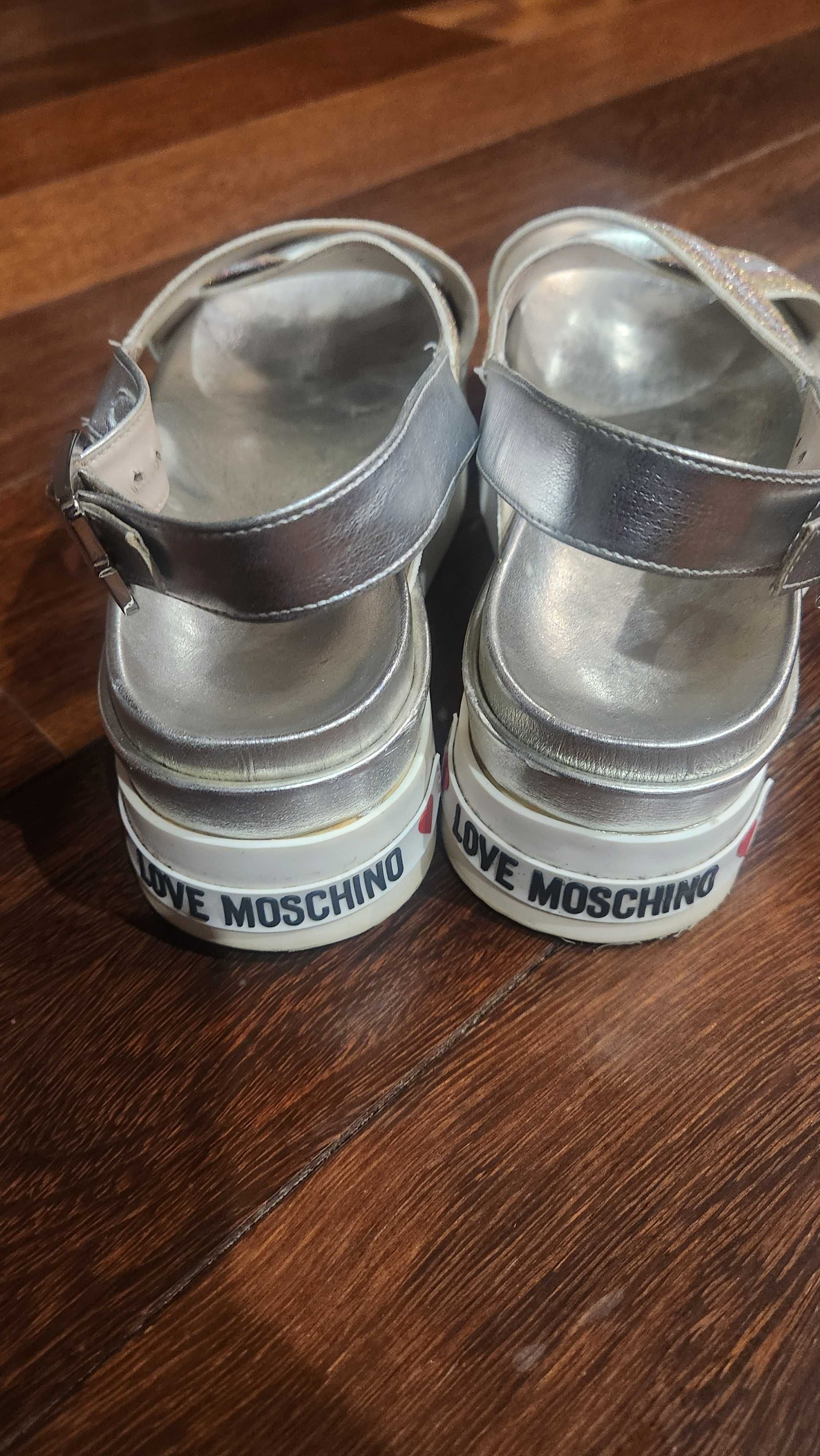 Сандали Love Moschino размер 37