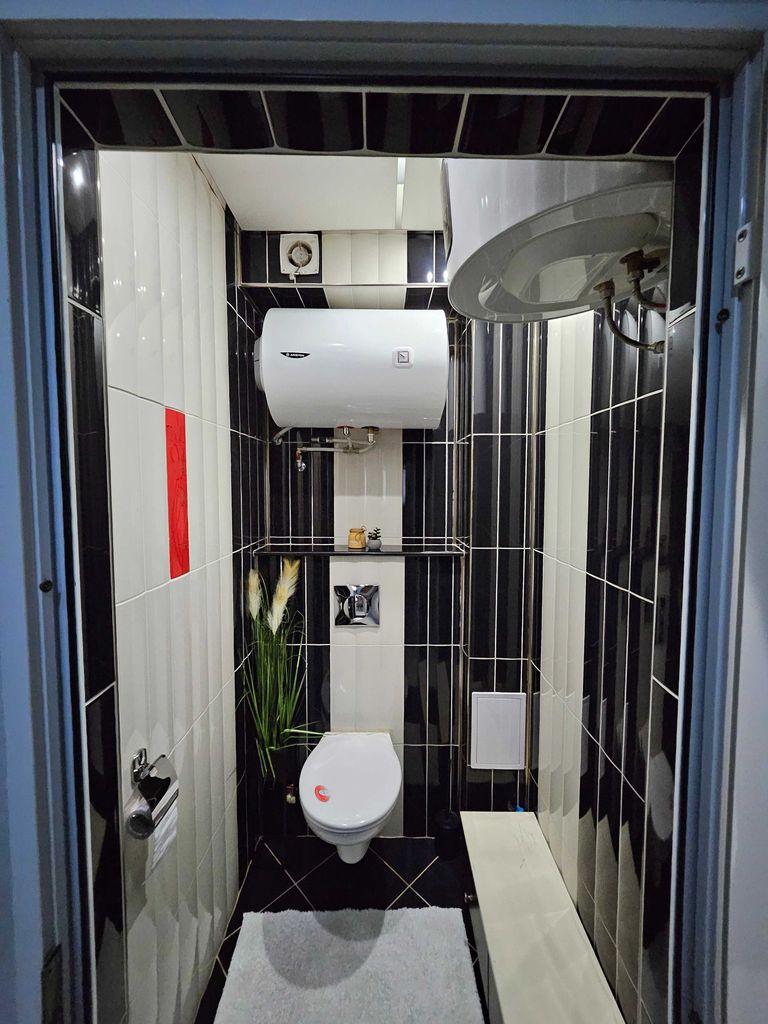 Продава се Четиристаен апартамент в Видин, Христо Ботев - 125 кв.м за 1240 €/кв.м - Снимка #23