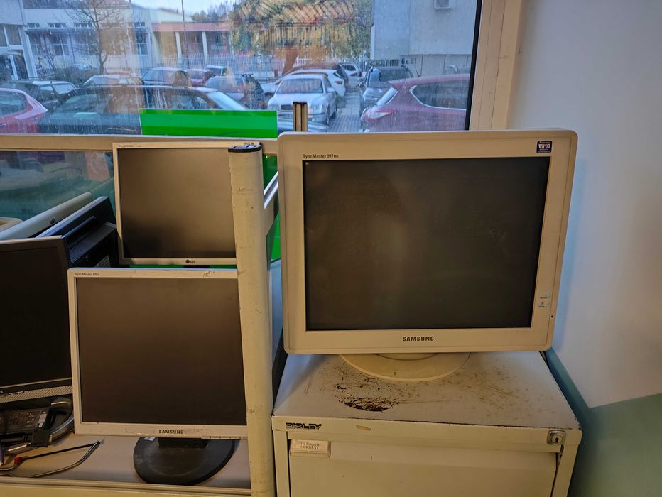 Компютри, монитори, принтери, факс  11 бр топ цена за всички