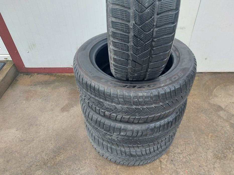 150 lei bucata! Set anvelope M+S/IARNA 225 55 17 Pirelli ! 7 mm