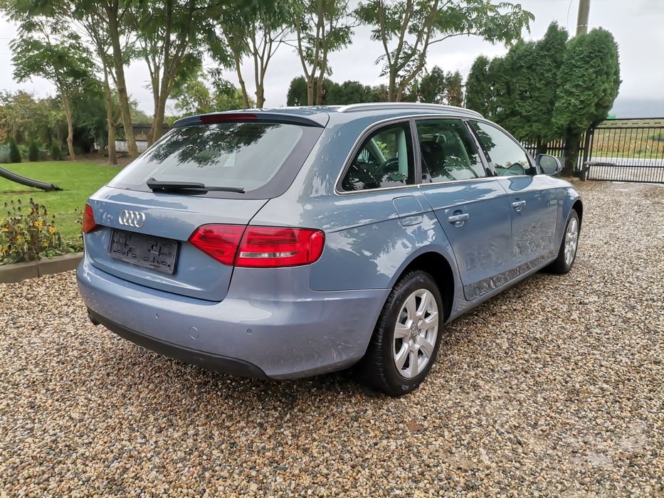 Audi A4 B8 1.8 TFSI Euro 5 an 2010 Bi-xenon MMI Color Start-Stop