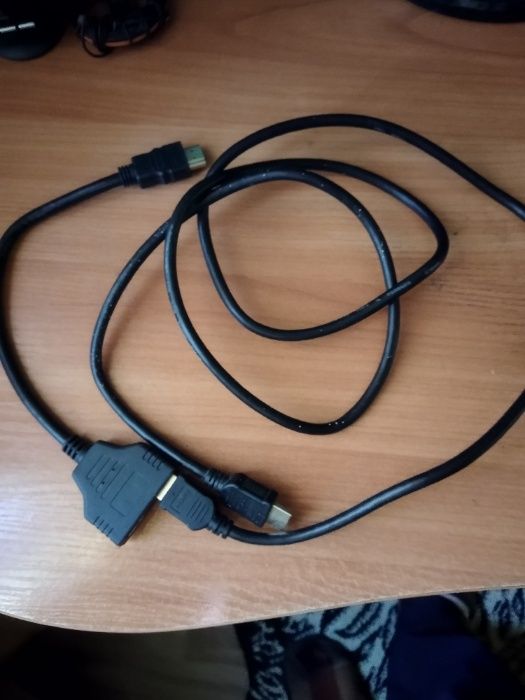 Продавам новиHDMI към WGA