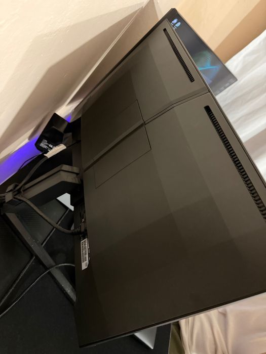 Монитор 23.8" Philips Evnia