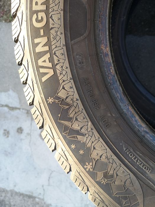 Anvelope, cauciucuri iarnă Michelin si Semperit 225 65 16c