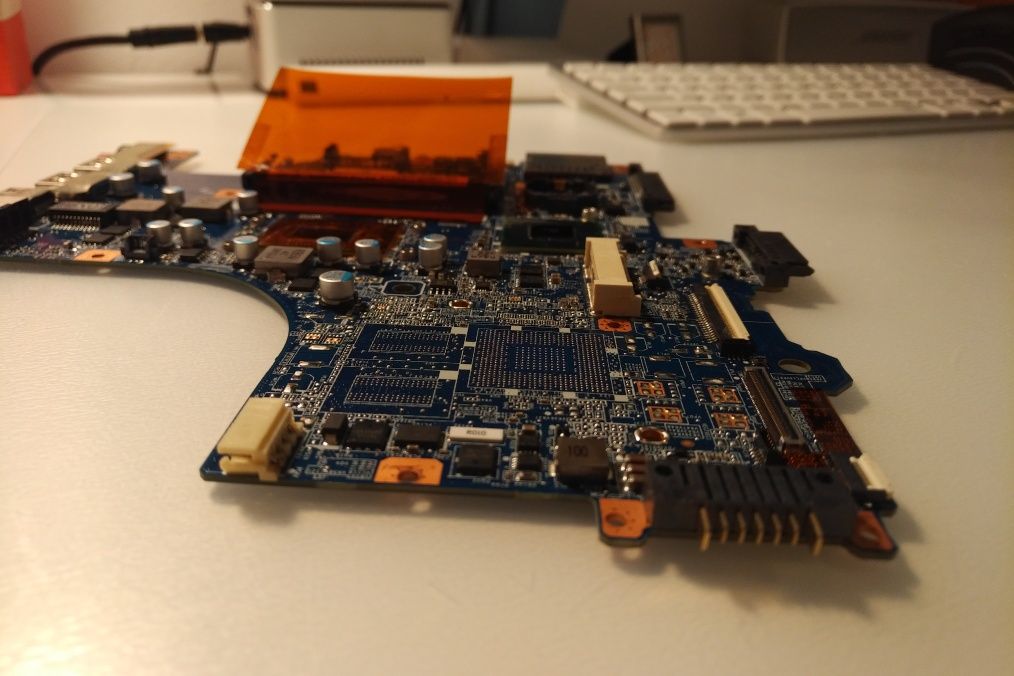 Vand placa de baza pentru laptop Sony Vaio