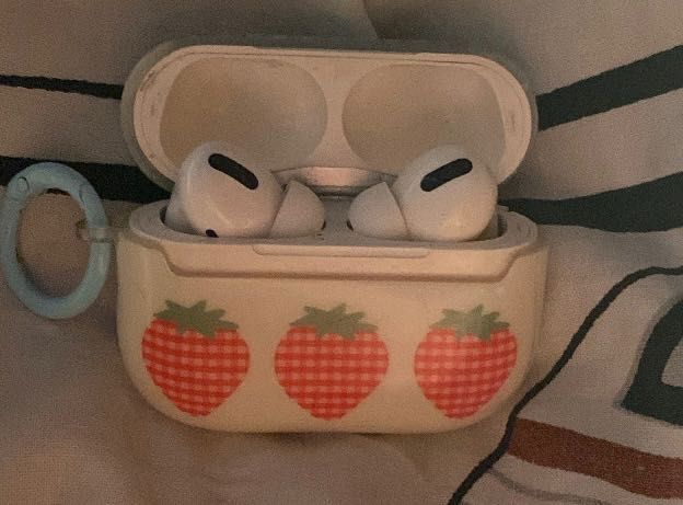 AirPods 1 Gen (A1523)