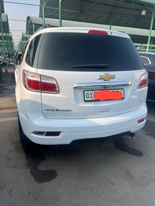 Продаётся Треблейзер небитая и некрашеная