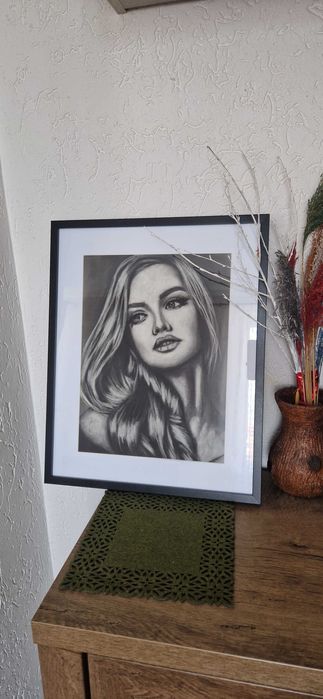 Tablouri handmade realizate in carbune.