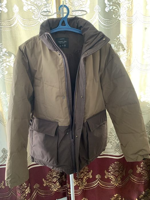 Сотилади ,Продается Куртка пуховик мужской 52 размер