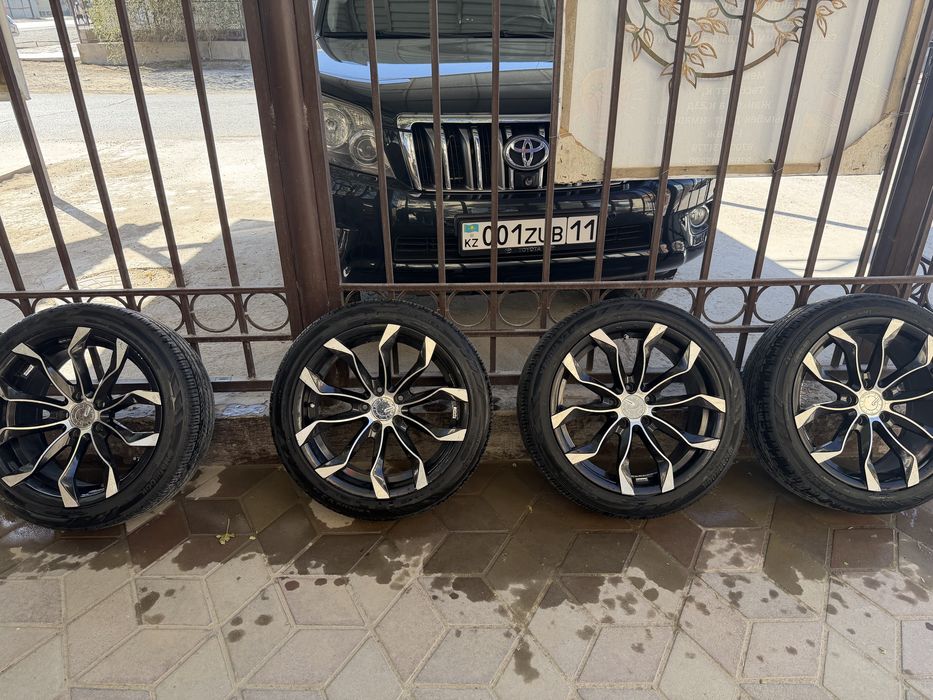 Диски с шины R18 225/45-18  Hankook